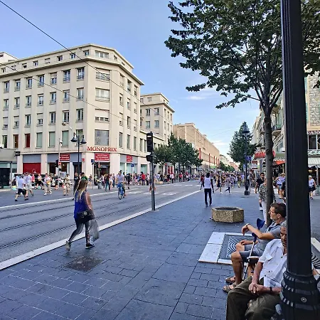 Nestor&jeeves - Vogue - - Very Close Sea - Pedestrian Zone アパート *