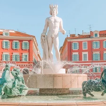 Nestor&jeeves - Vogue - - Very Close Sea - Pedestrian Zone Nice